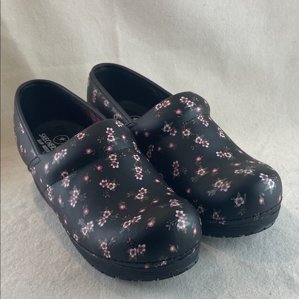 Skechers Floral Black Clogs Size 11